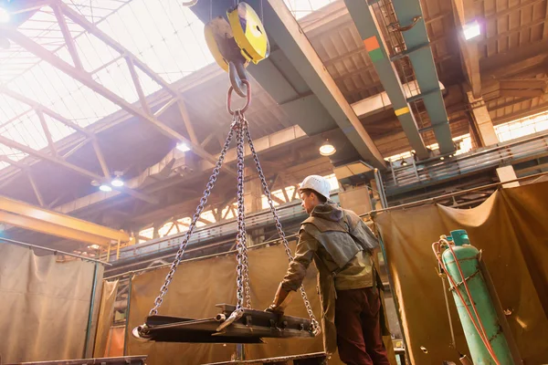 Man preparing equipment for welding — Stock Photo, Image