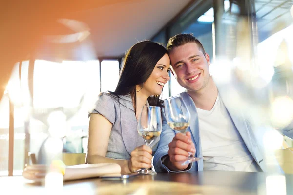 Beautiful young couple — Stock Photo, Image