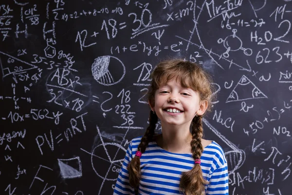 Schattig klein meisje — Stockfoto