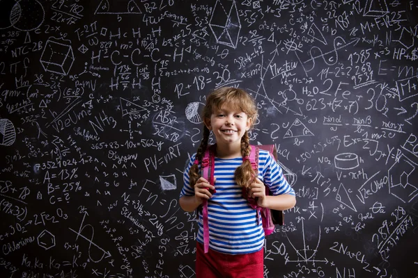 Schattig klein meisje — Stockfoto