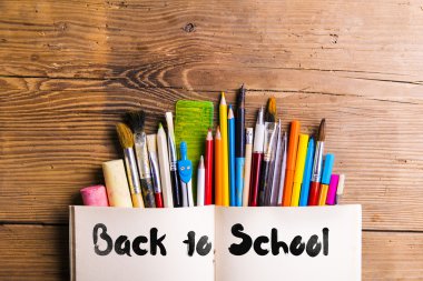 Okula Dönüş Kompozisyonu