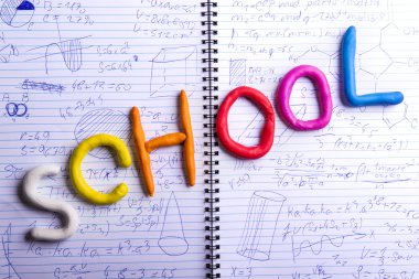 Okula Dönüş Kompozisyonu