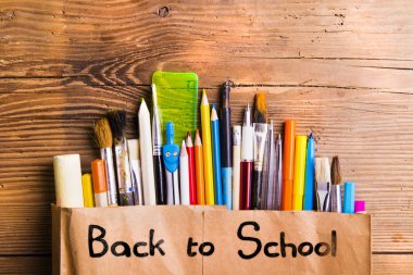 Okula Dönüş Kompozisyonu