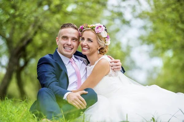 Vackra bröllop par — Stockfoto