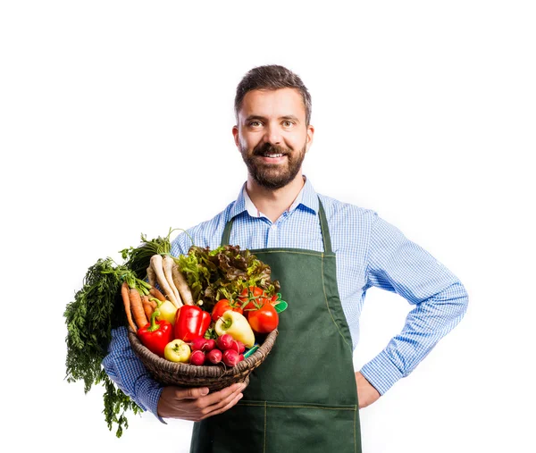 Jonge knappe tuinman — Stockfoto