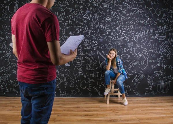 Hermosos estudiantes jóvenes —  Fotos de Stock