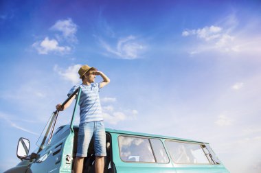 Gençler bir yolculuğa