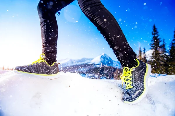 Legs of a young runner — Stock Photo, Image