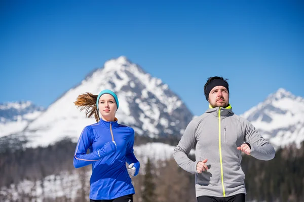 Fiatal pár, jogging — Stock Fotó