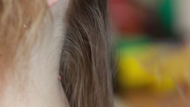 Kératine lissage des cheveux à la maison . — Video