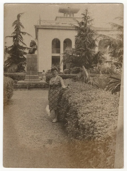 Retrato de una mujer hermosa. — Foto de Stock