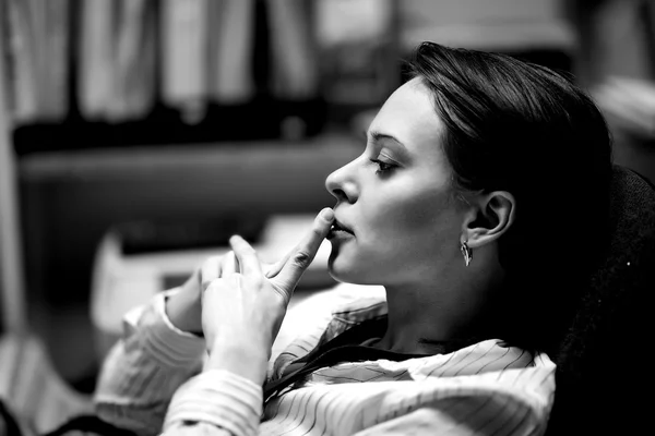 Portrait of a young business woman at office — Stock Photo, Image