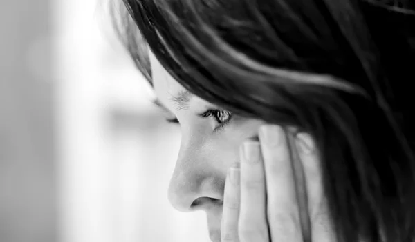 Mulher triste em desespero — Fotografia de Stock