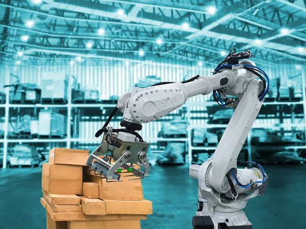Kartonnen Doos Met Industriële Robotarm Voor Het Opbergen Van Een — Stockfoto
