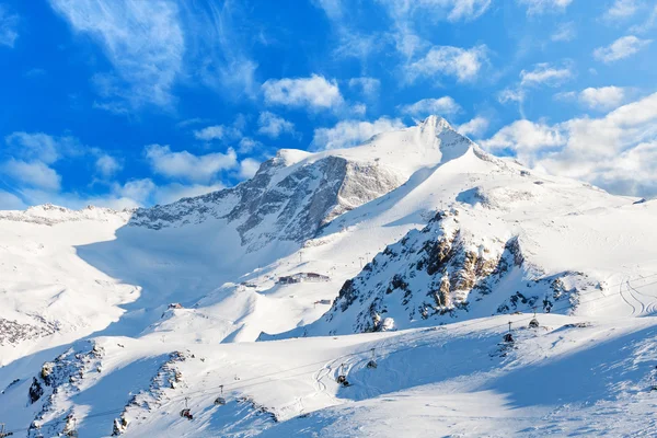 Alpleri'nde kış manzarası