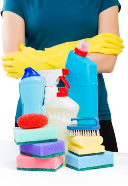 plastik deterjan şişeleri ile süngerler