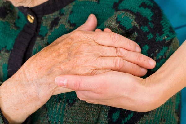 Helpende handen — Stockfoto