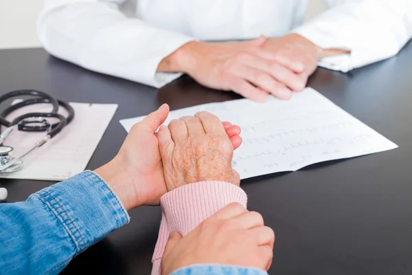 Hjälpande händer — Stockfoto