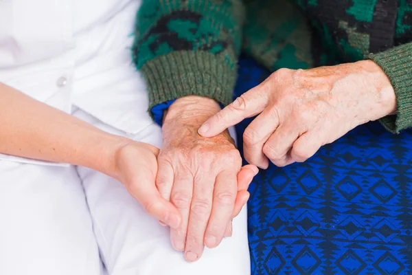 Helfende Hände — Stockfoto