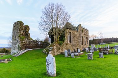 Eski mezarlık Harabeleri