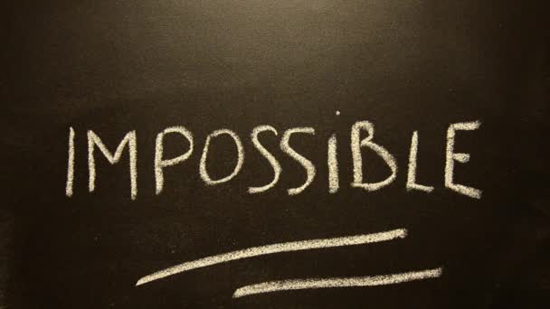 Onmogelijk blijkt om mogelijk. het woord onmogelijk wijzigen mogelijk. — Stockvideo