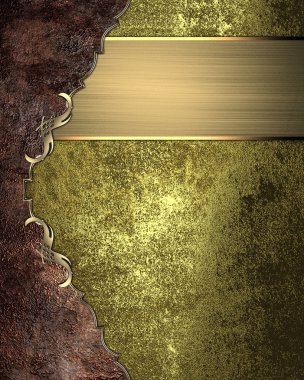 Grunge altın arka plan ile bir kahverengi altın metal plaka ile kenarlı. Tasarım şablonu