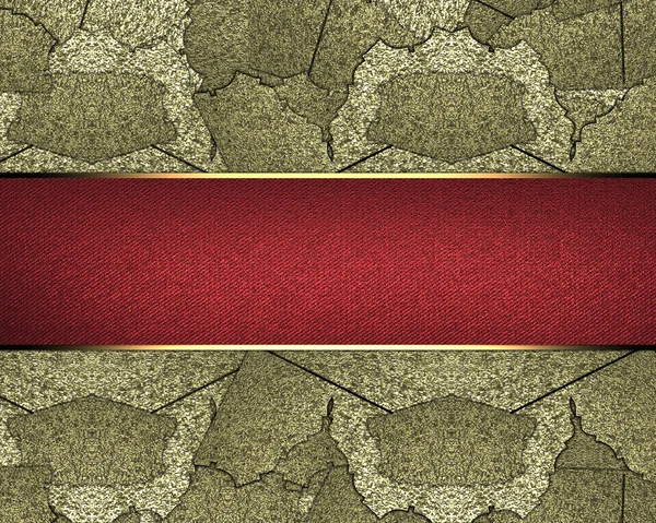 Elemento dorado para el diseño. Plantilla para diseño. Trozos de metal desgarrado con una cinta roja — Foto de Stock