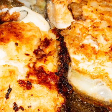 Deniz yayın balığı. Kızarmış yayın balığı. Kızarmış yayın balığı..