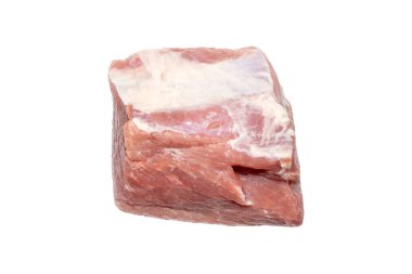 Beyaz arka planda bir parça taze domuz eti. Domuz filetosu..