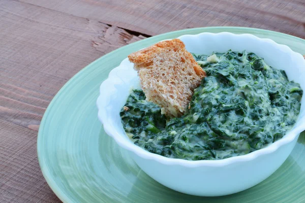 Homemade creamed spinach in a bowl — Stock Photo, Image