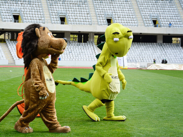 Маскоты детского марафона
