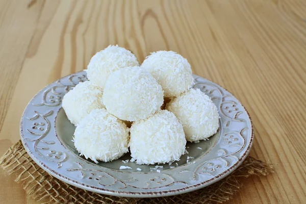 White chocolate candy coconut truffles — Stock Photo, Image