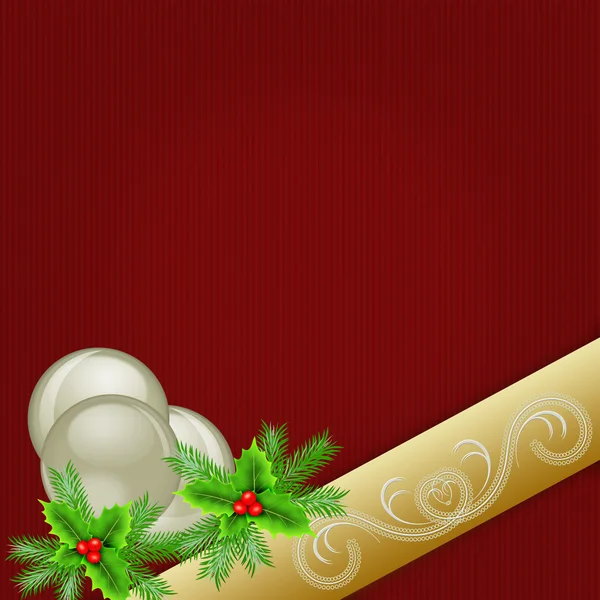 Красный рождественский фон с падубом, безделушками, лентой и пихтой — стоковое фото