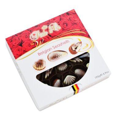 Perle d'Or Belçika seashell çikolata truffles. 