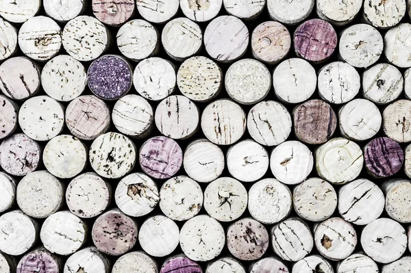 Yakın çekim yatay biçimde şarap mantarlar