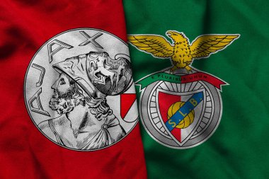 Pringsewu, Lampung; 12 Kasım 2025; UEFA Şampiyonlar Ligi maçında Benfica 'ya karşı Ajax futbol kulübü logosunun orijinal dalgalı kumaşı