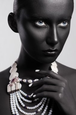 yüksek moda güzellik tarzı. yüz sanat.