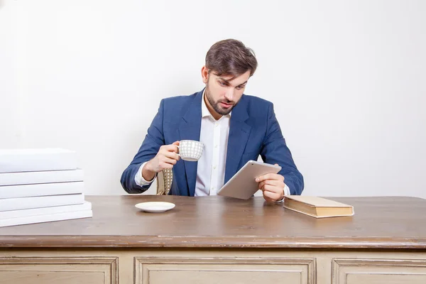 Tecnología, personas y concepto empresarial . — Foto de Stock