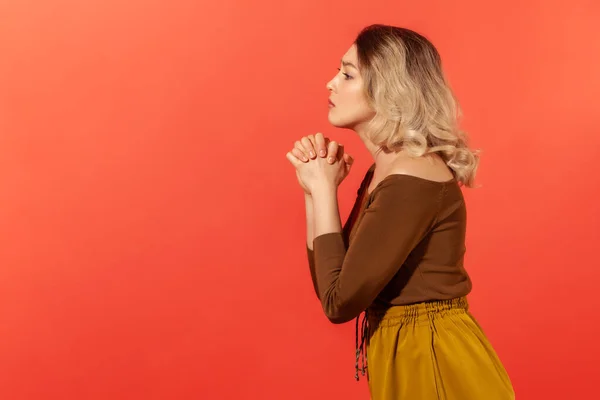 Side View Portrait Upset Blonde Woman Standing Took Hands Together — Stock Photo, Image