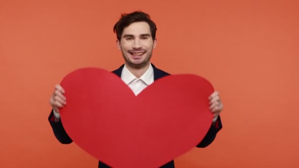 Felice Barbuto Giovane Uomo Adulto Con Sorriso Dentato Occhio Ammiccante — Video Stock