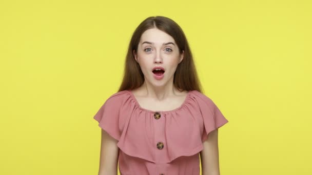 Extremely Excited Woman Brown Hair Opening Her Mouth Amazement Hearing — Stock Video