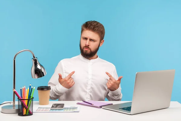 Soy Auto Confiado Hombre Exitoso Empleado Sentado Oficina Lugar Trabajo — Foto de Stock