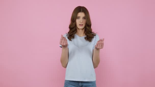 Kein Geld Zum Leben Armes Teenager Mädchen Lässigem Shirt Das — Stockvideo