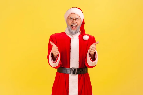 Excited Elderly Man Gray Beard Wearing Santa Claus Costume Standing — Stock Photo, Image