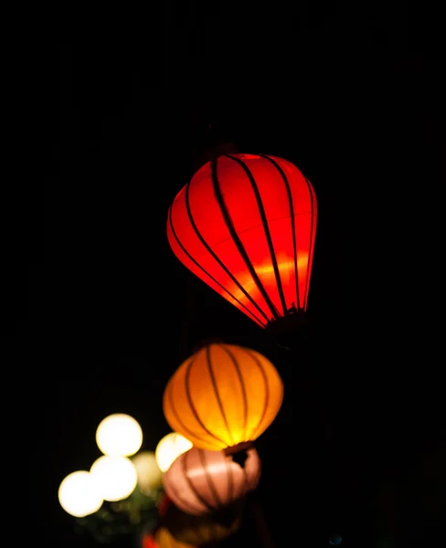 Hoi An Vietnam geleneksel lamba