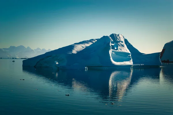 Paradise Baai Ijsbergen Bergen Antartisch Schiereiland Antarti — Stockfoto