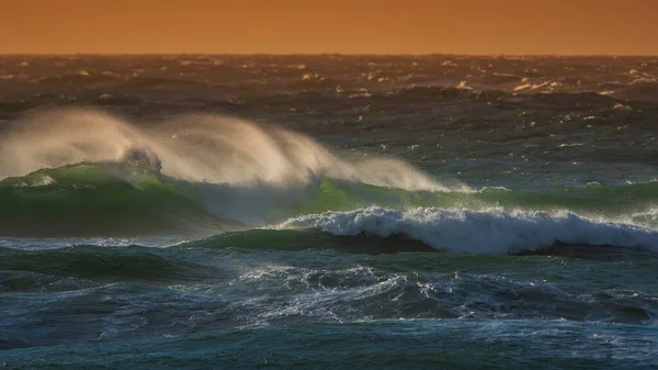 Κύματα Που Σπάνε Στον Ωκεανό Τον Ατλαντικό Ωκεανό Την Παταγονία — Φωτογραφία Αρχείου