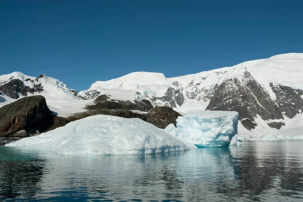 Glaciares Montañas Paradise Bay Península Antártica Antarti — Foto de Stock