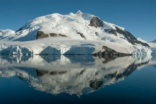 Baie Paradisiaque Glaciers Montagnes Péninsule Montréalaise Xoti — Photo