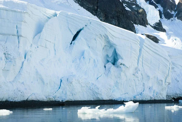 Gleccserek Hegyek Paradicsom Öbölben Antarktisz Félsziget Ant — Stock Fotó
